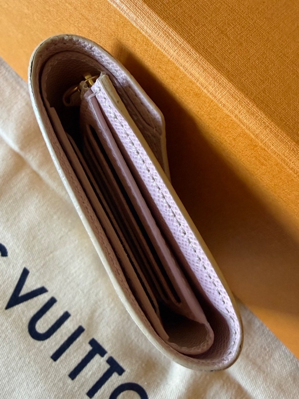Louis Vuitton Victorine Wallet Damier Azur - Picture 9 of 17